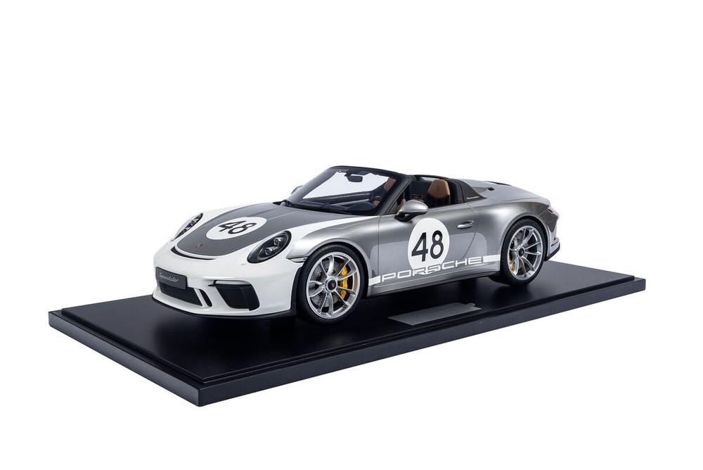 Porsche 911 Speedster (991) n°48 Heritage Design package | House