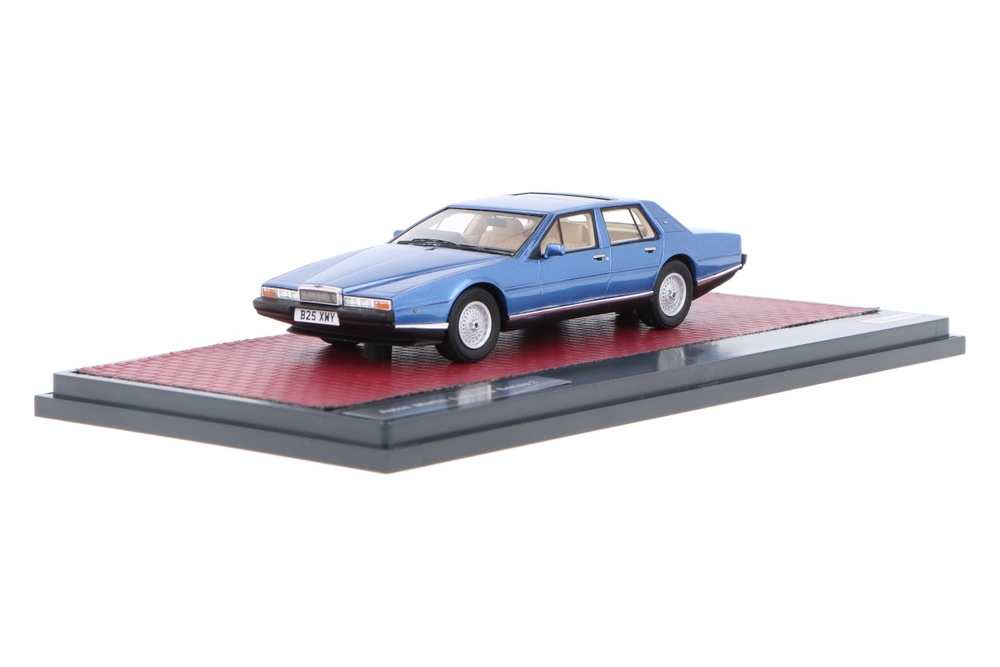 Aston Martin Lagonda Series 2 | House of Modelcars
