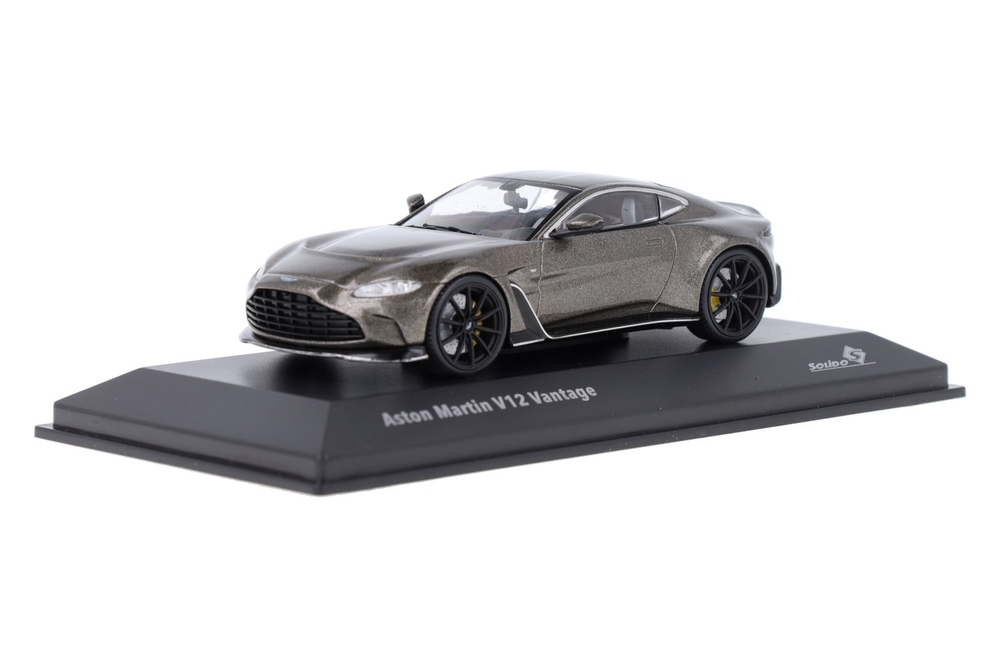 Aston-Martin-V12-Vantage-S4314102_13153663506027123Frank PendersAston-Martin-V12-Vantage-S4314102_Houseofmodelcars_.jpg