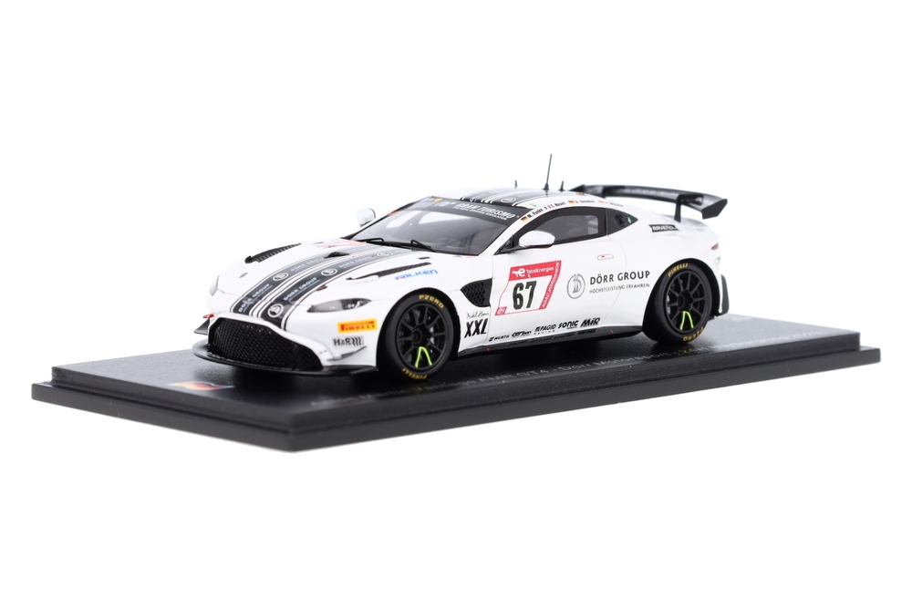 Aston-Martin-Vantage-AMR-GT4-SG918_13159580006759184Frank PendersAston-Martin-Vantage-AMR-GT4-SG918_Houseofmodelcars_.jpg