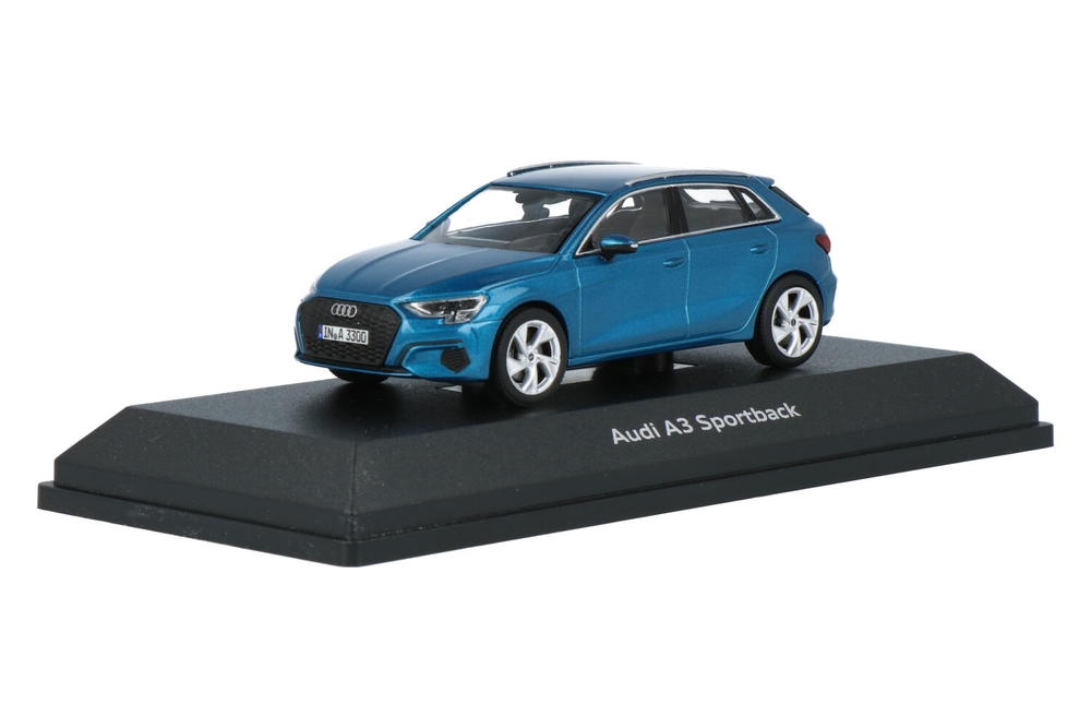 I-Scale 1/43 アウディ A3 スポーツバック 2020 ブルー アウディ