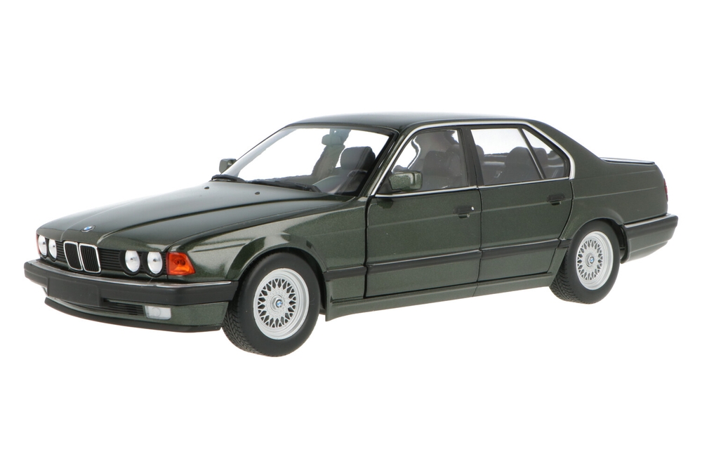BMW 730i (E32) | House of Modelcars