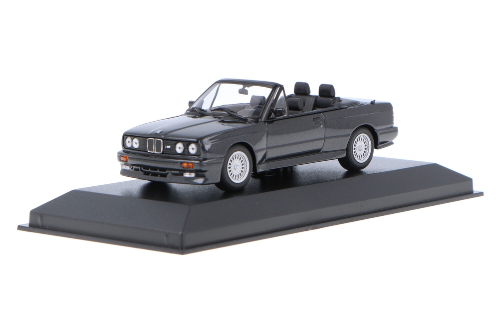 BMW-M3-E30-940020334_13154012138762015Frank PendersBMW-M3-E30-940020334_Houseofmodelcars_.jpg