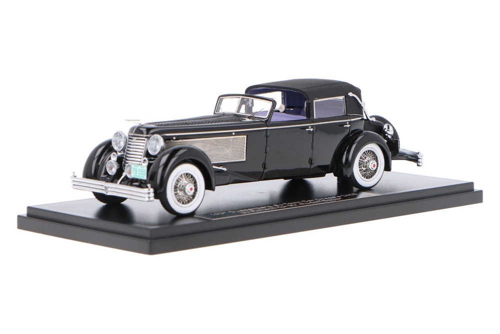 Duesenberg-SJ-Town-Car-Chassis-2405-EMUS43004B_13159580015430043Frank PendersDuesenberg-SJ-Town-Car-Chassis-2405-EMUS43004B_Houseofmodelcars_.jpg