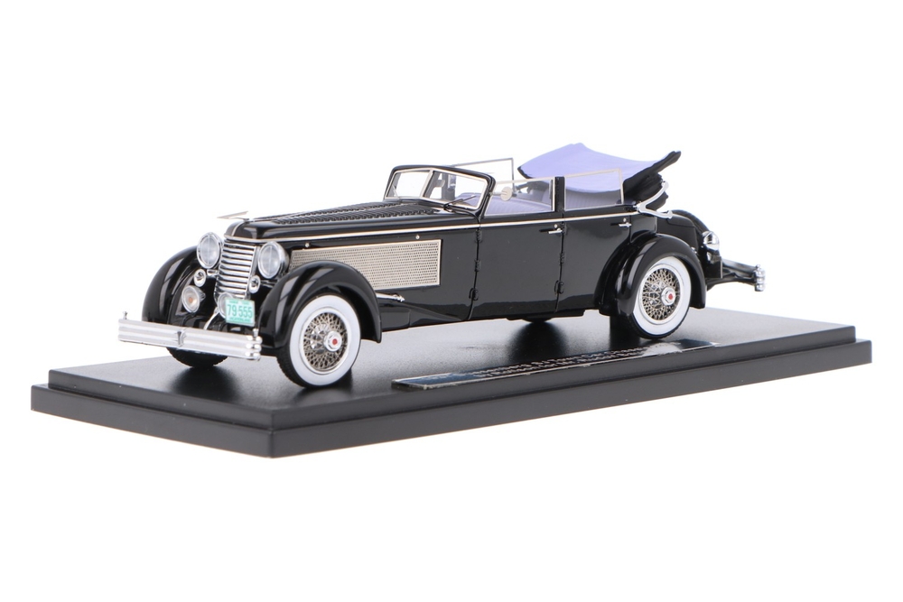 Duesenberg-SJ-Town-Car-EMUS43004D_13159580015430043Frank PendersDuesenberg-SJ-Town-Car-EMUS43004D_Houseofmodelcars_.jpg