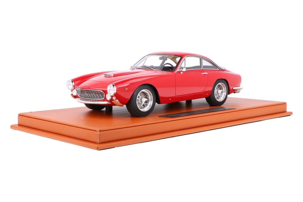 Ferrari-250-Lusso-TOP124A_13151241180000001Frank PendersFerrari-250-Lusso-TOP124A_Houseofmodelcars_.jpg