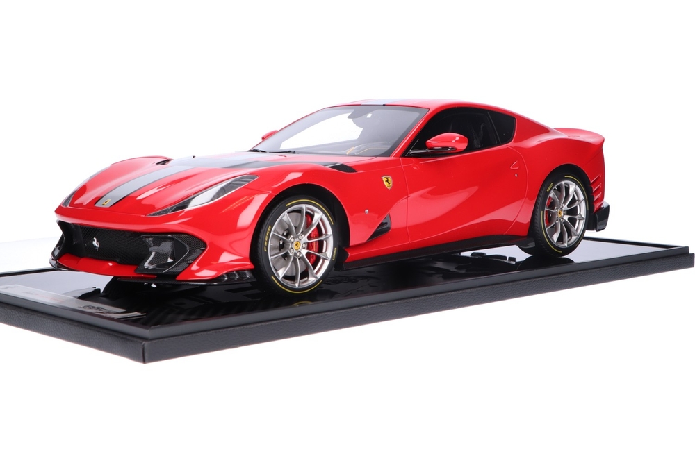 Ferrari-812-Competizione-BBR1215B1_13158056351522335Frank PendersFerrari-812-Competizione-BBR1215B1_Houseofmodelcars_.jpg