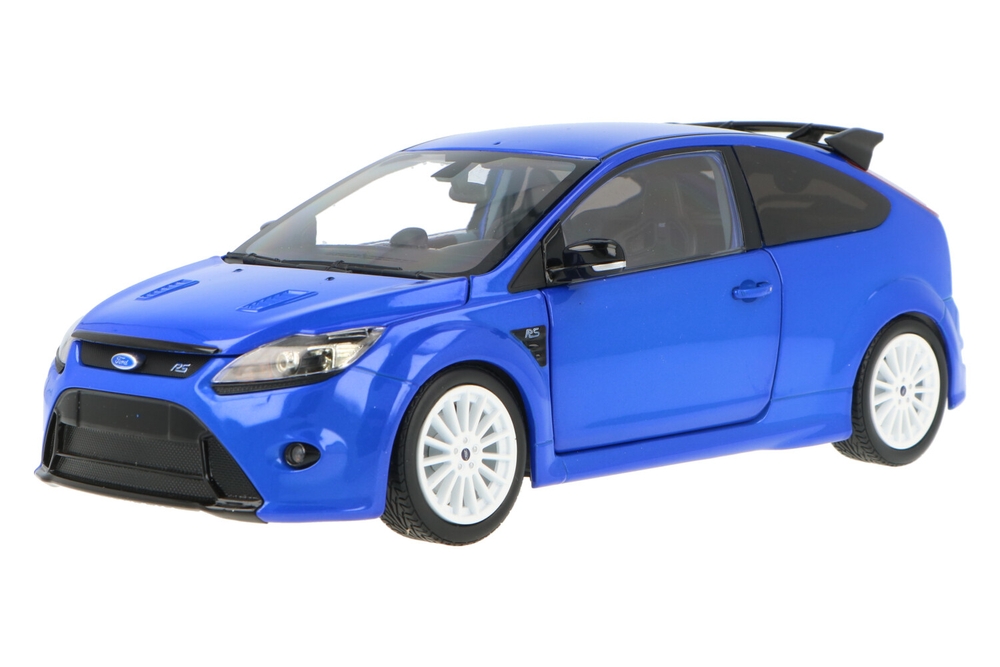 Ford-Focus-RS-100080007_13154012138108257Ford-Focus-RS-100080007_Houseofmodelcars_.jpg