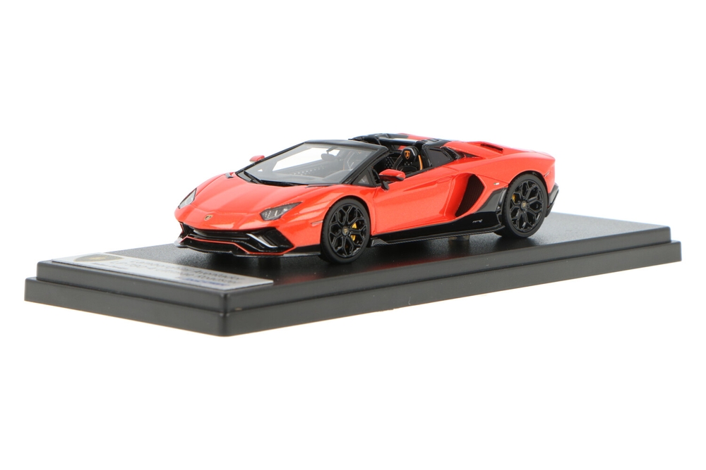 Lamborghini-Aventador-Ultimea-Roadster-LS532C_13157423355655665Lamborghini-Aventador-Ultimea-Roadster-LS532C_Houseofmodelcars_.jpg