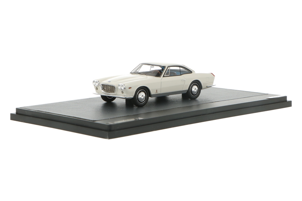 Lancia-Flaminia-MX41203-071_131541203071Lancia-Flaminia-MX41203-071_Houseofmodelcars_.jpg