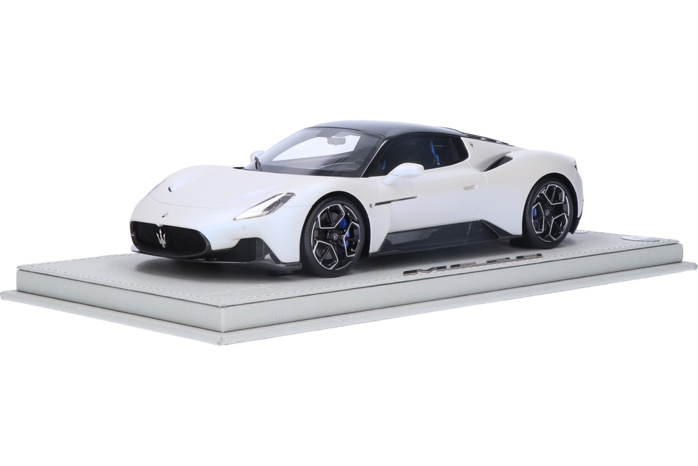 【未開封】 Maserati MC20 6_ForbesLife_MC20_Maserati_10s