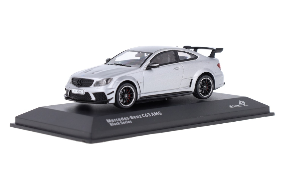 Mercedes-Benz-C63-AMG-S4311604_13153663506025563Frank PendersMercedes-Benz-C63-AMG-S4311604_Houseofmodelcars_.jpg