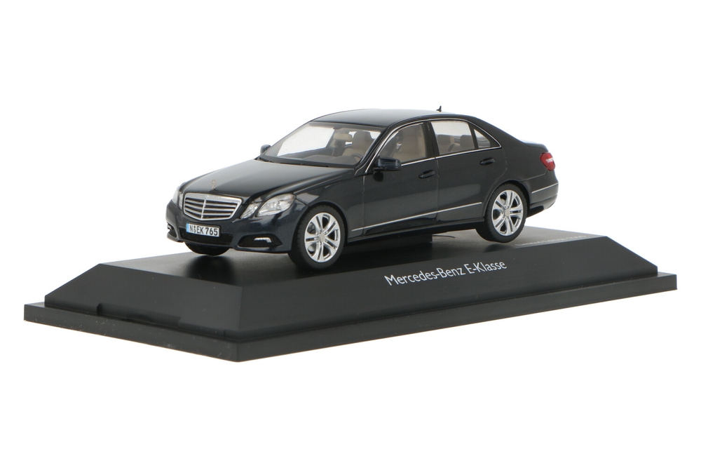 Mercedes-Benz E-Class Avantgarde ミニカー Mercedes-Benz E-Klasse Avantgarde | House of Modelcars