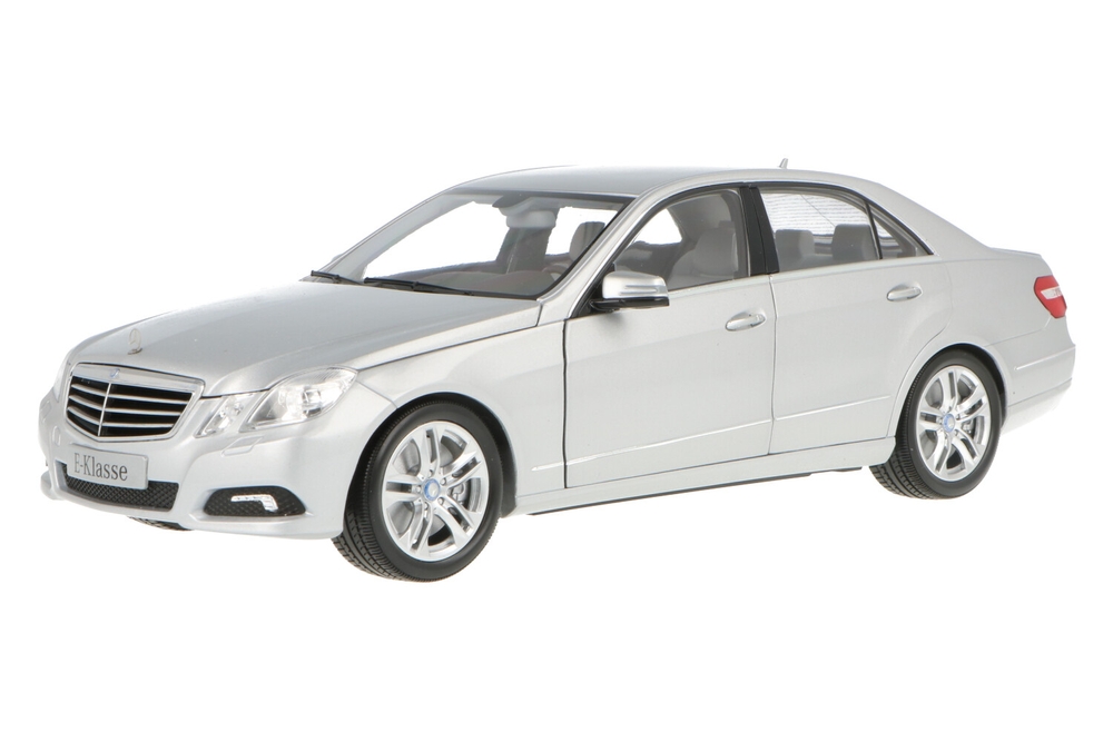 Mercedes-Benz E-Klasse | House of Modelcars