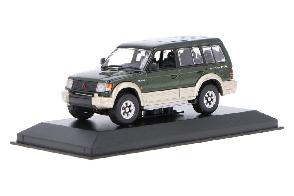 Mitsubishi-Pajero-940163471_13154012138769243Frank PendersMitsubishi-Pajero-940163471_Houseofmodelcars_.jpg