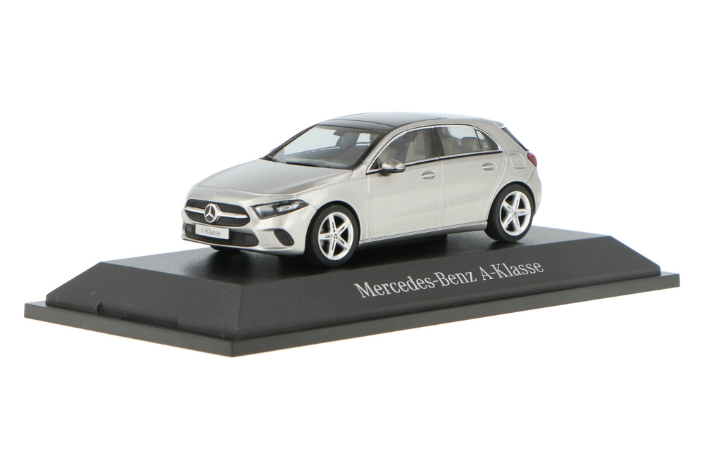 Mercedes-Benz A-Class ミニカー シルバー　W177