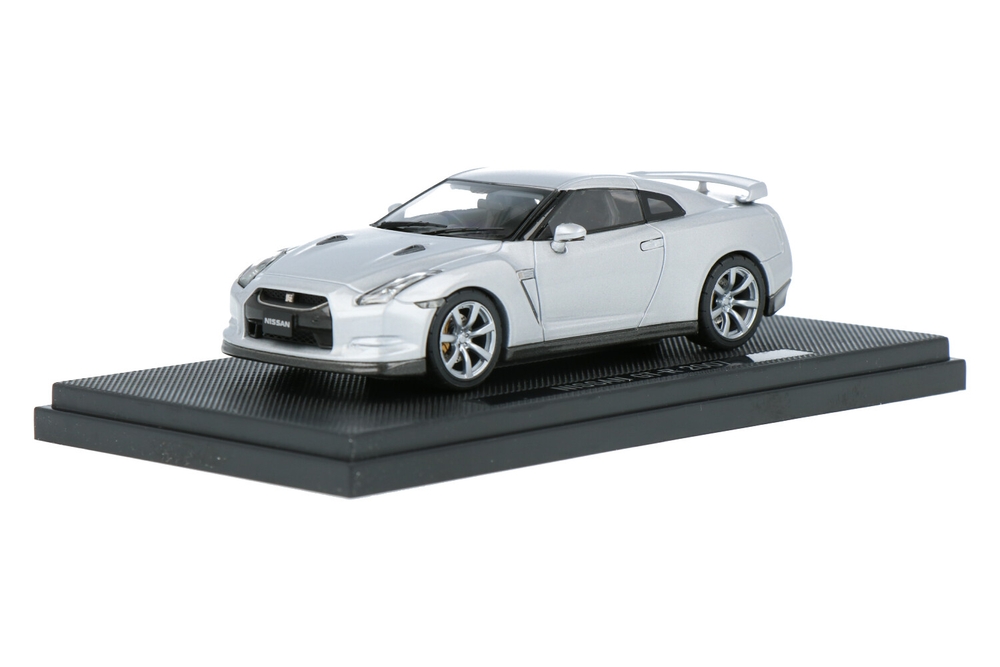 Nissan GT-R | House of Modelcars