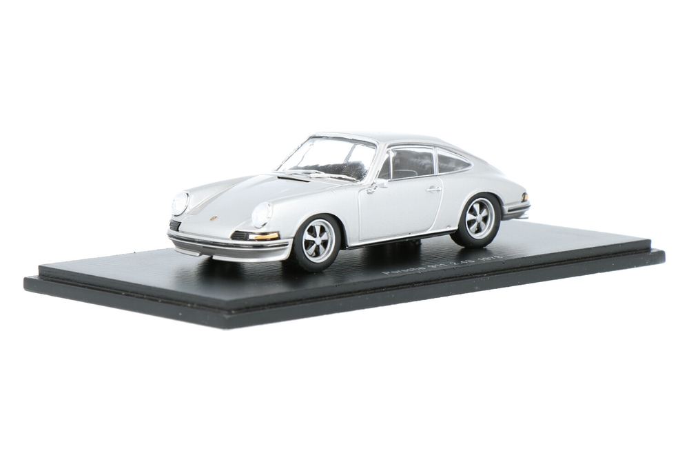 Porsche 911 2.4S | House of Modelcars