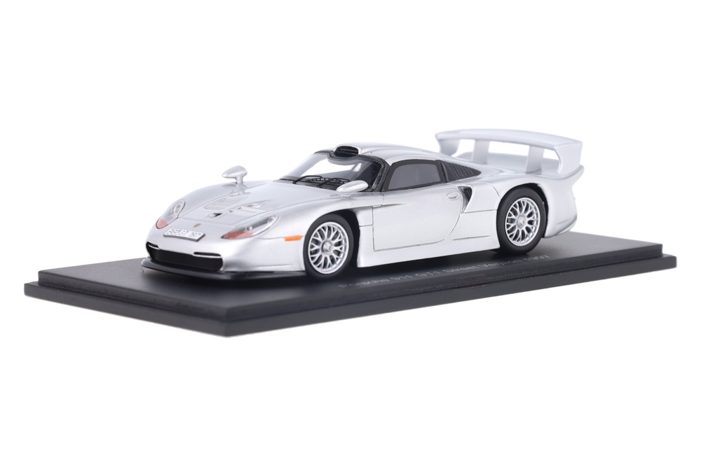 PORSCHE DESIGN Porsche 911 GT1全世界限定1500 このクルマなんぼ？】今や20億円 25年前にル・マンに出場した