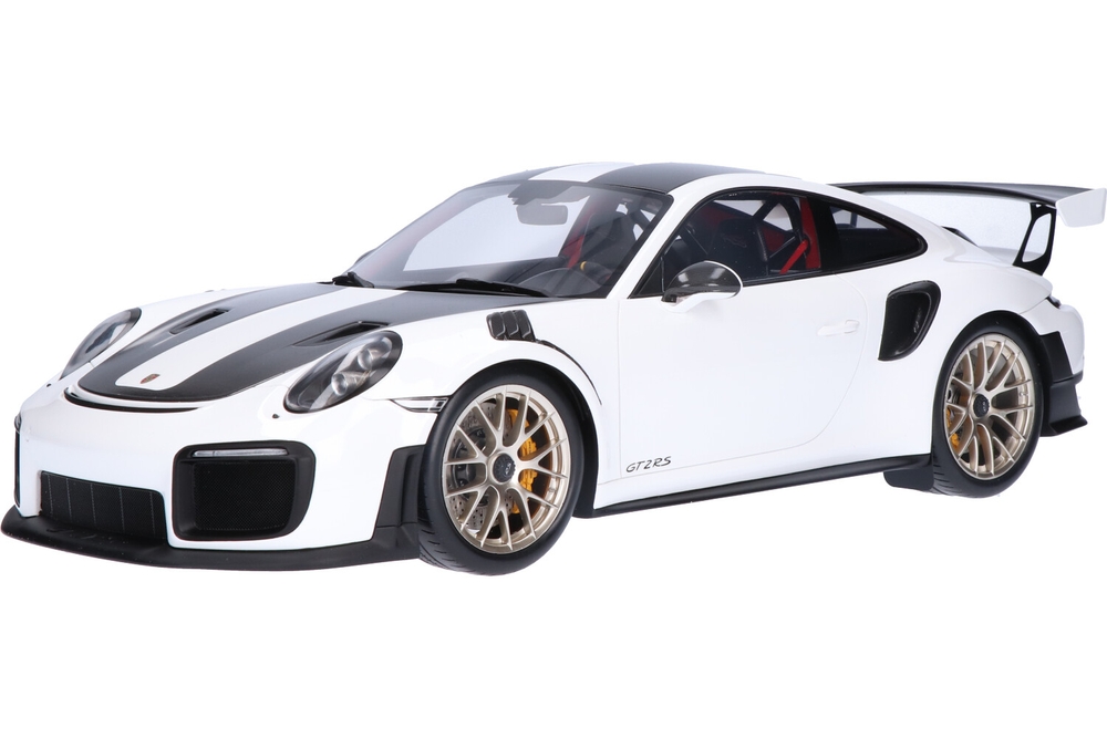 Porsche 911 GT2 RS Weissach Package | House of Modelcars