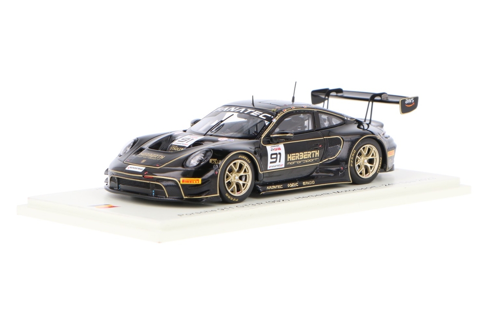 Porsche-911-GT3R-SB715_13159580006757159Frank PendersPorsche-911-GT3R-SB715_Houseofmodelcars_.jpg