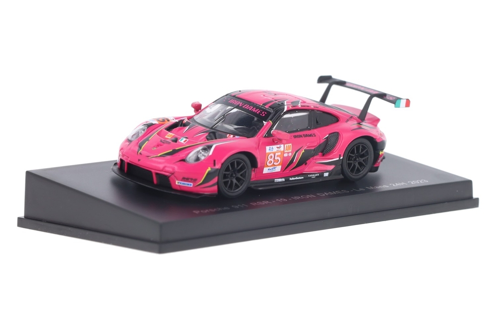 Porsche-911-RSR-Y309_13159580006133090Frank PendersPorsche-911-RSR-Y309_Houseofmodelcars_.jpg