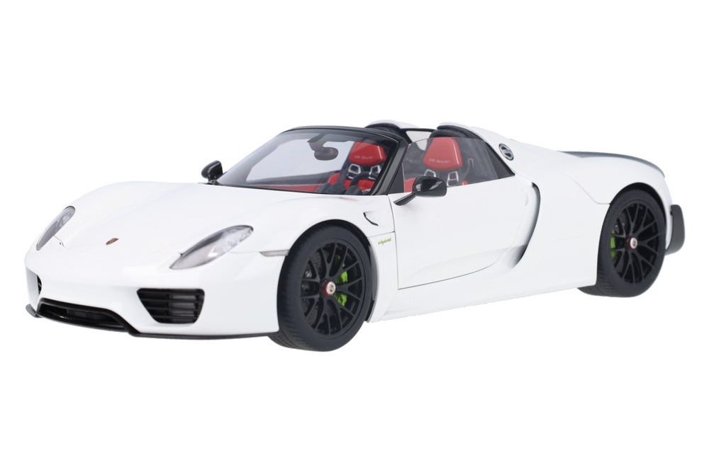 ミニカー 1/43 Porsche 918 Spyder Weissach Paket Porsche 918 Spyder Weissach Package White | House of Modelcars