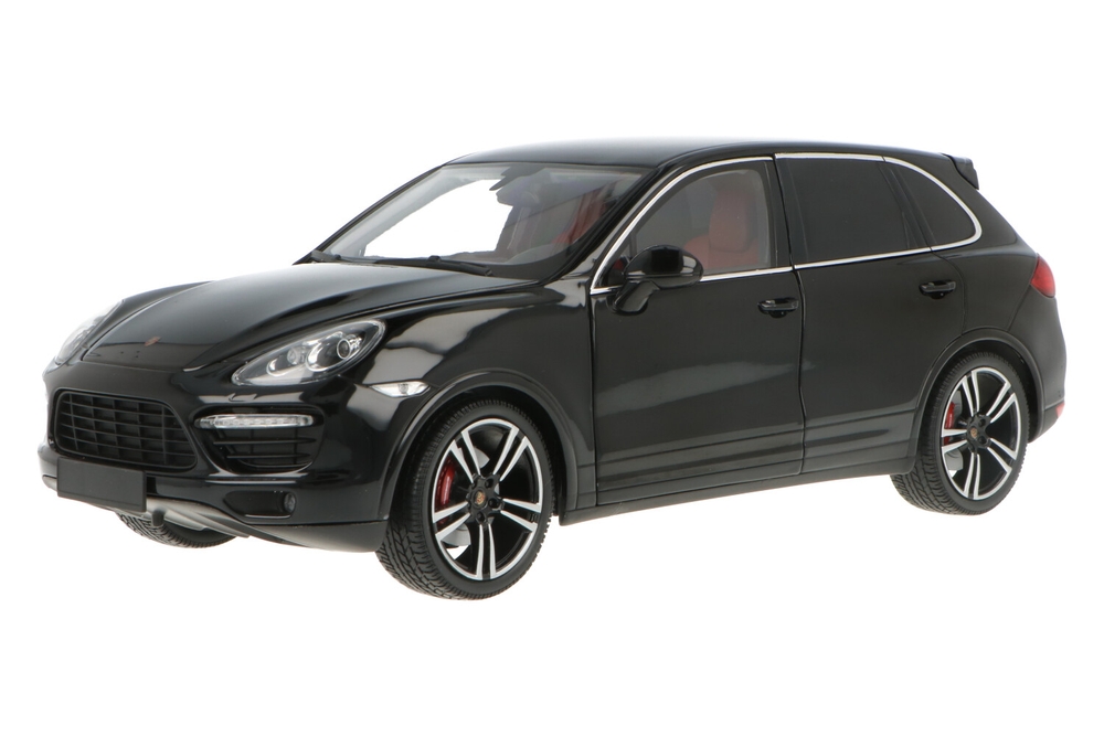 Porsche Cayenne Turbo S | House of Modelcars