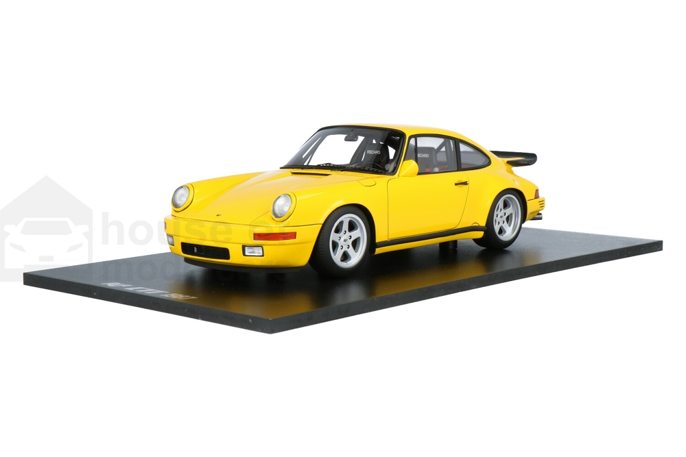 Porsche 911 RUF CTR 