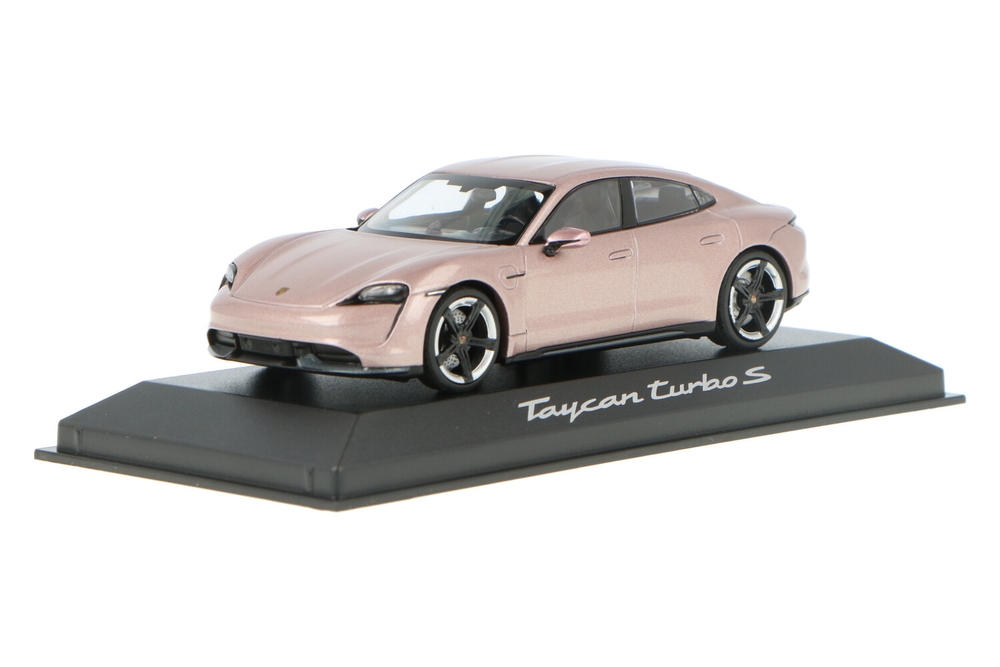 ミニカー MINICHAMPS Porsche Taycan Turbo S 1/43 Porsche Taycan Turbo S in 1:43 from Minichamps