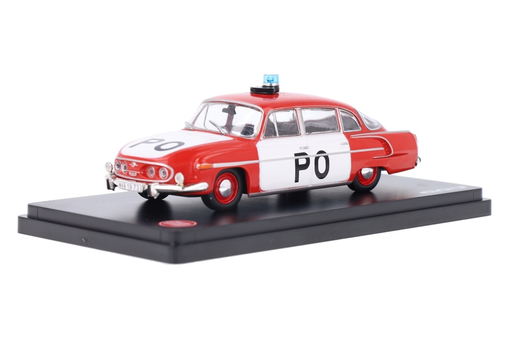 Tatra-603-143ABSX-401XL_13158592420411143Frank PendersTatra-603-143ABSX-401XL_Houseofmodelcars_.jpg