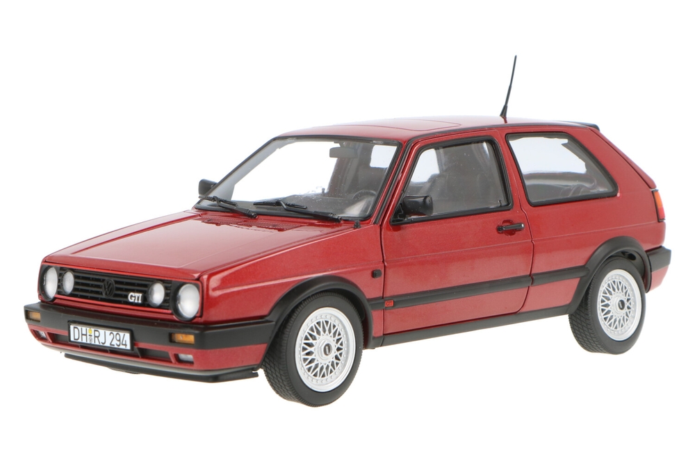 新品未使用　Volkswagen Golf II GTI 1:18 ダイキャスト Volkswagen Golf II GTi | House of Modelcars