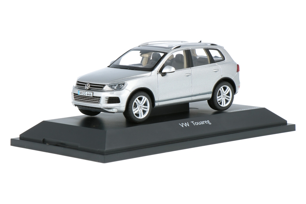 送料無料 お Volkswagen ディーラー特注 herpa 1/43 Touareg Silver ヘルパ