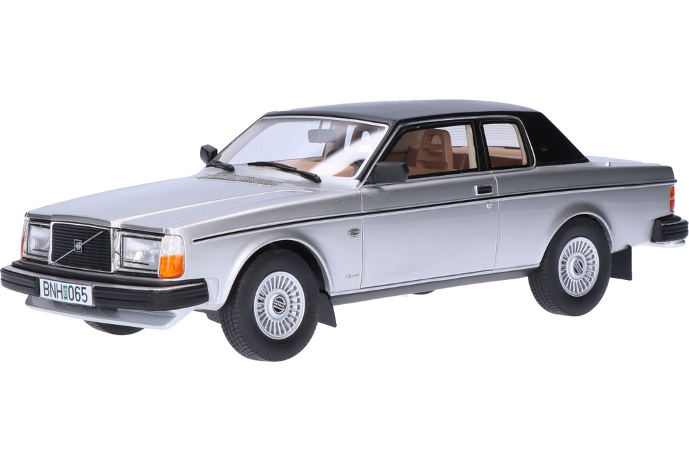 Volvo 262C Coupe Bertone | House of Modelcars