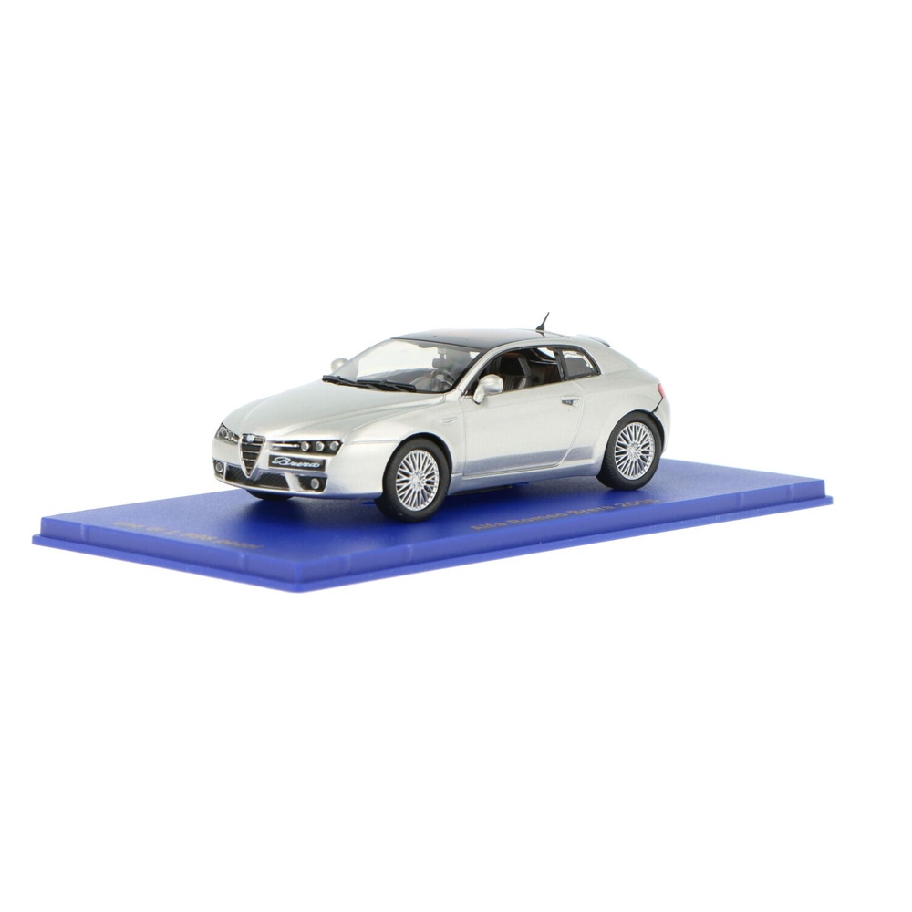 ミニカー 1/18 AlfaRomeo  Alfa Brera ミニカー 1/18 AlfaRomeo Alfa Brera
