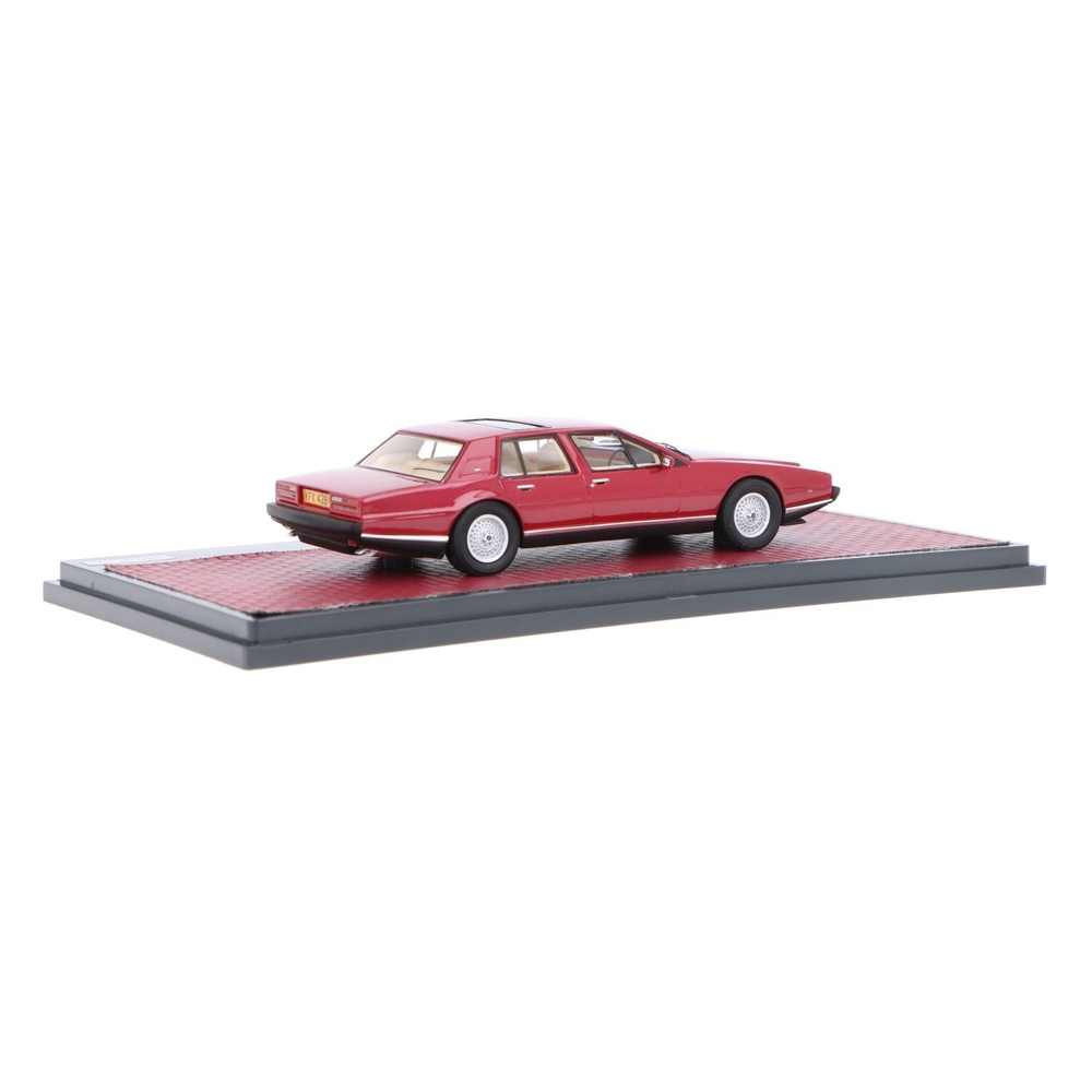 aston-martin6097511.jpg