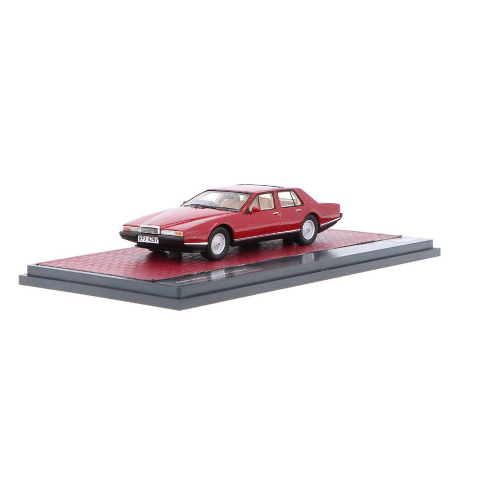 aston-martin6097517.jpg