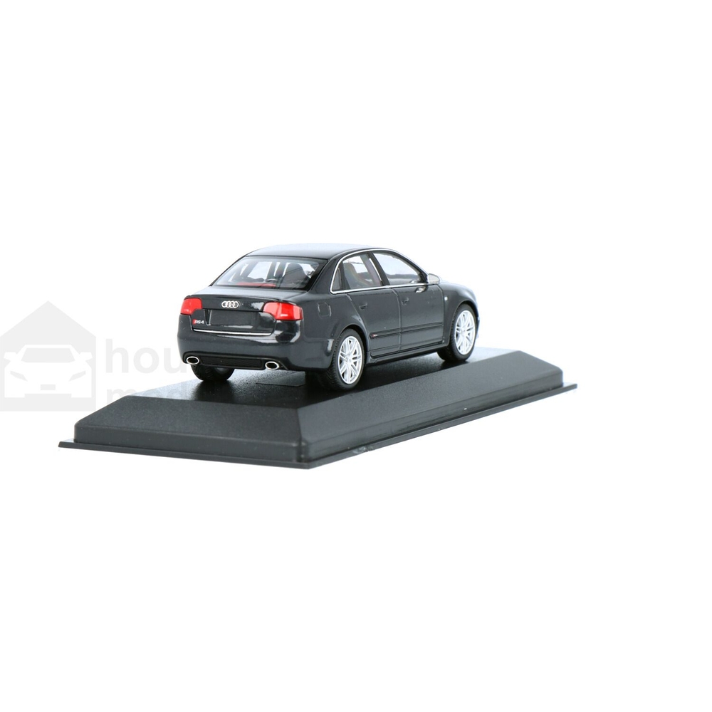 アウディ純正　1/43 RS4　アウディノベルティ？ Yahoo!オークション -「43 audi rs4」の落札相場・落札価格