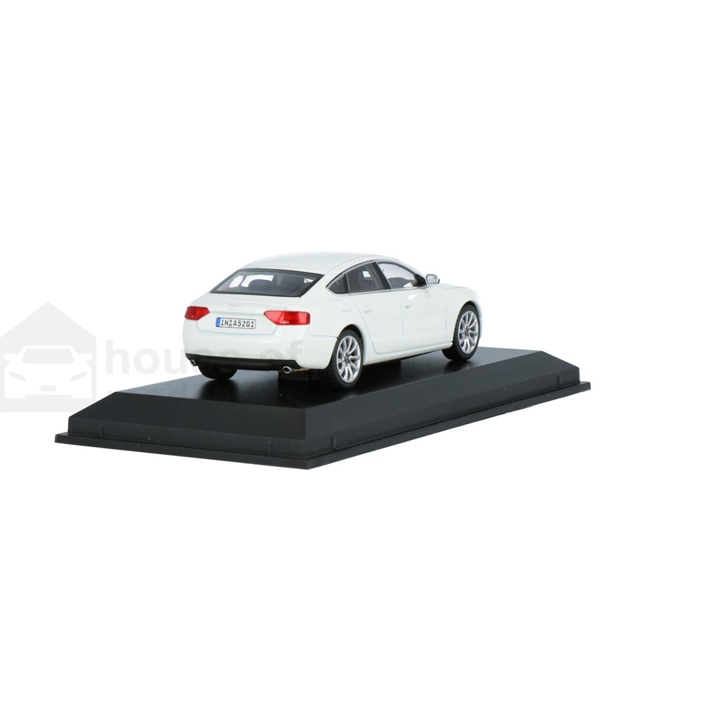 1/43 アウディ A5 スポーツバック Audi A5 Sportback 前期