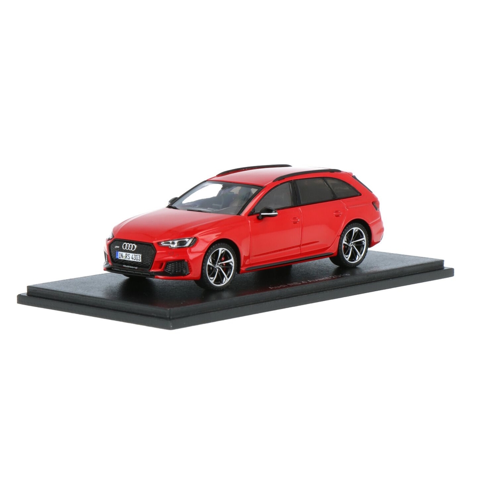 Audi RS4 Avant | House of Modelcars