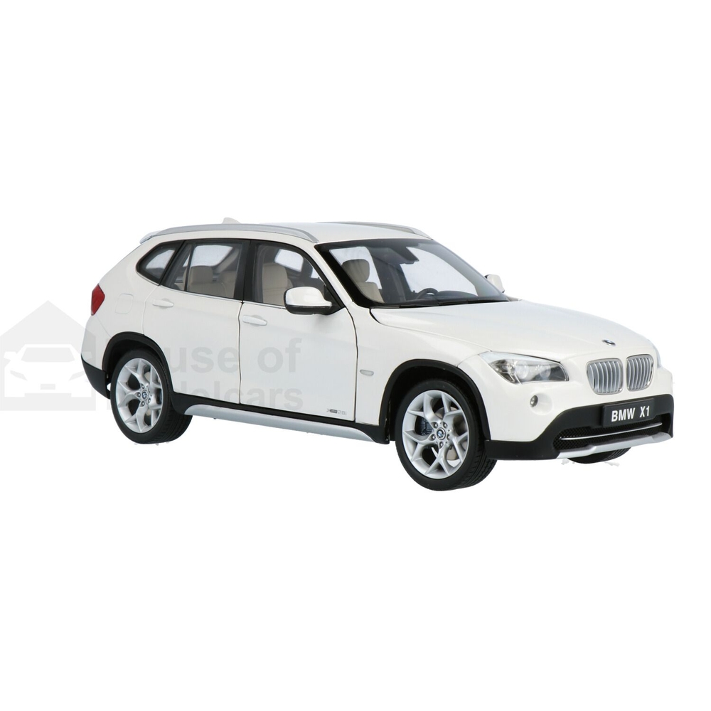 BMW X1 xDrive 28i | House of Modelcars