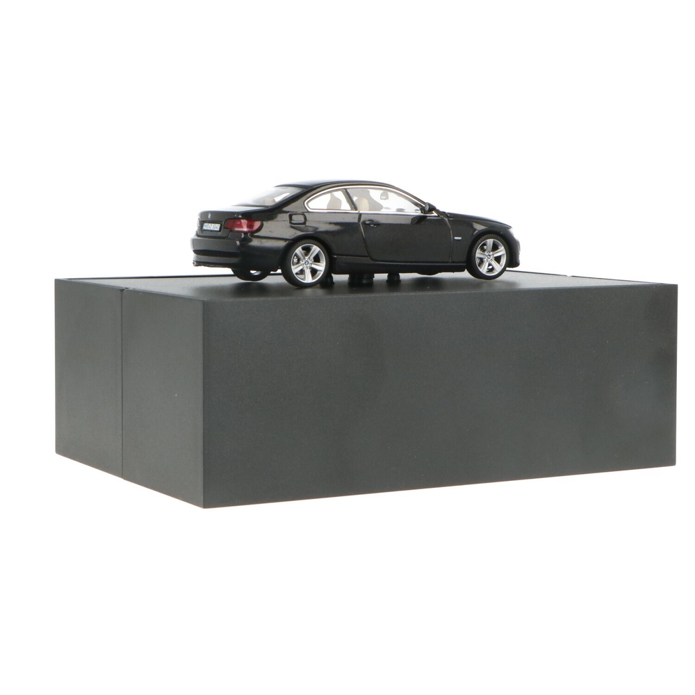 bmw4740838.jpg
