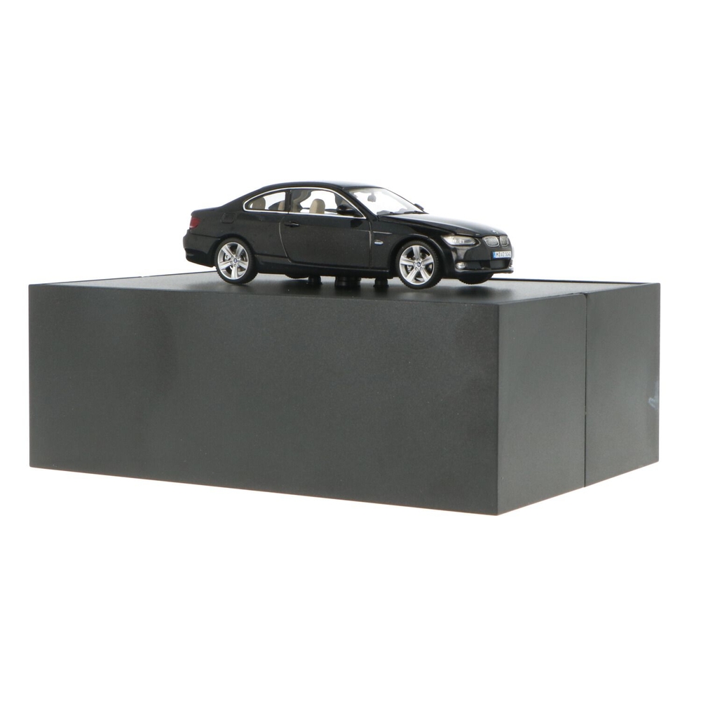 bmw4740842.jpg