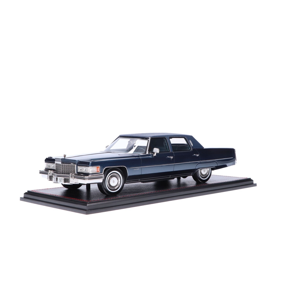 Cadillac Fleetwood Brougham Commodore | House of Modelcars