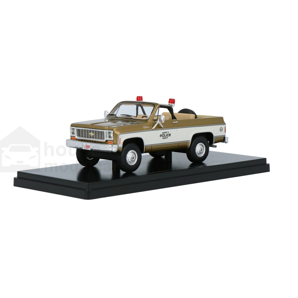 【昭和レトロ】CHEVY BLAZER 4×4　ミニカー 1980 CHEVY BLAZER WITH EXTRA WHEELS 1/24 scale DIECAST CAR