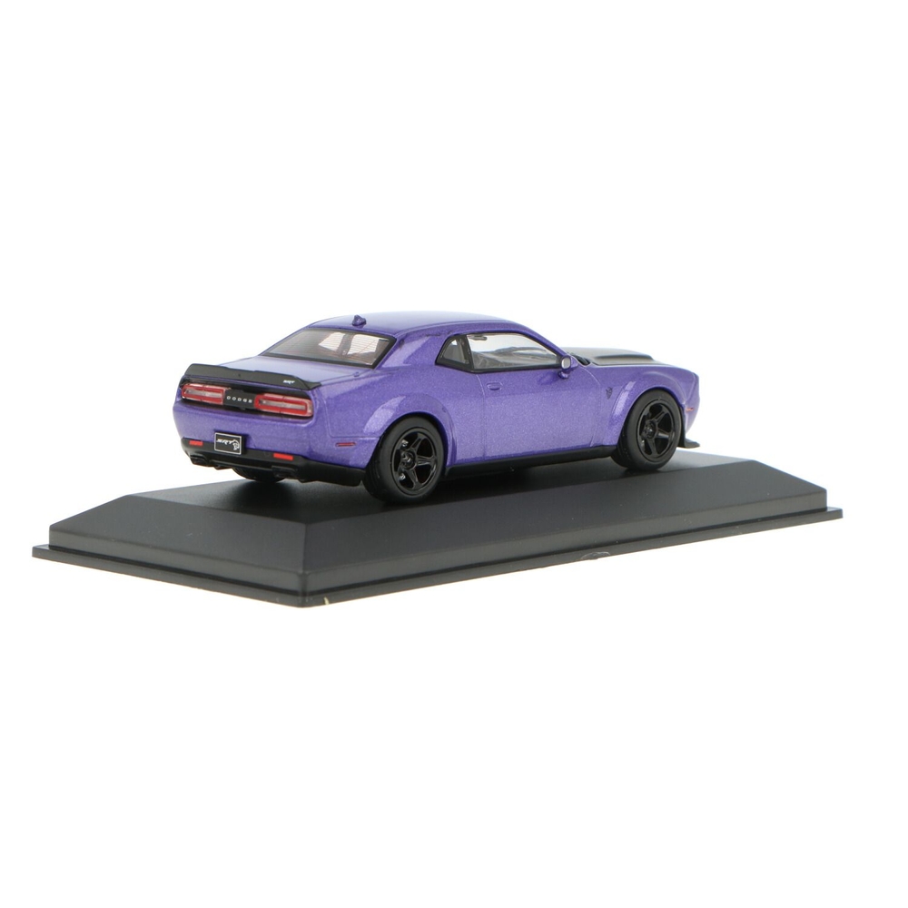 Modelo A Escala 1/43 Dodge Challenger SRT Demon 2018 Color Plum Crazy – Edición Limitada Solido