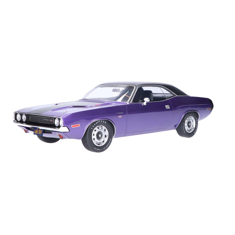 Dodge Challenger R/T Plum Crazy | House of Modelcars