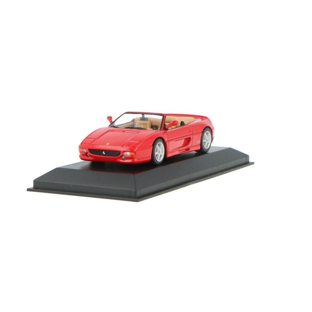 ferrari5008256.jpg