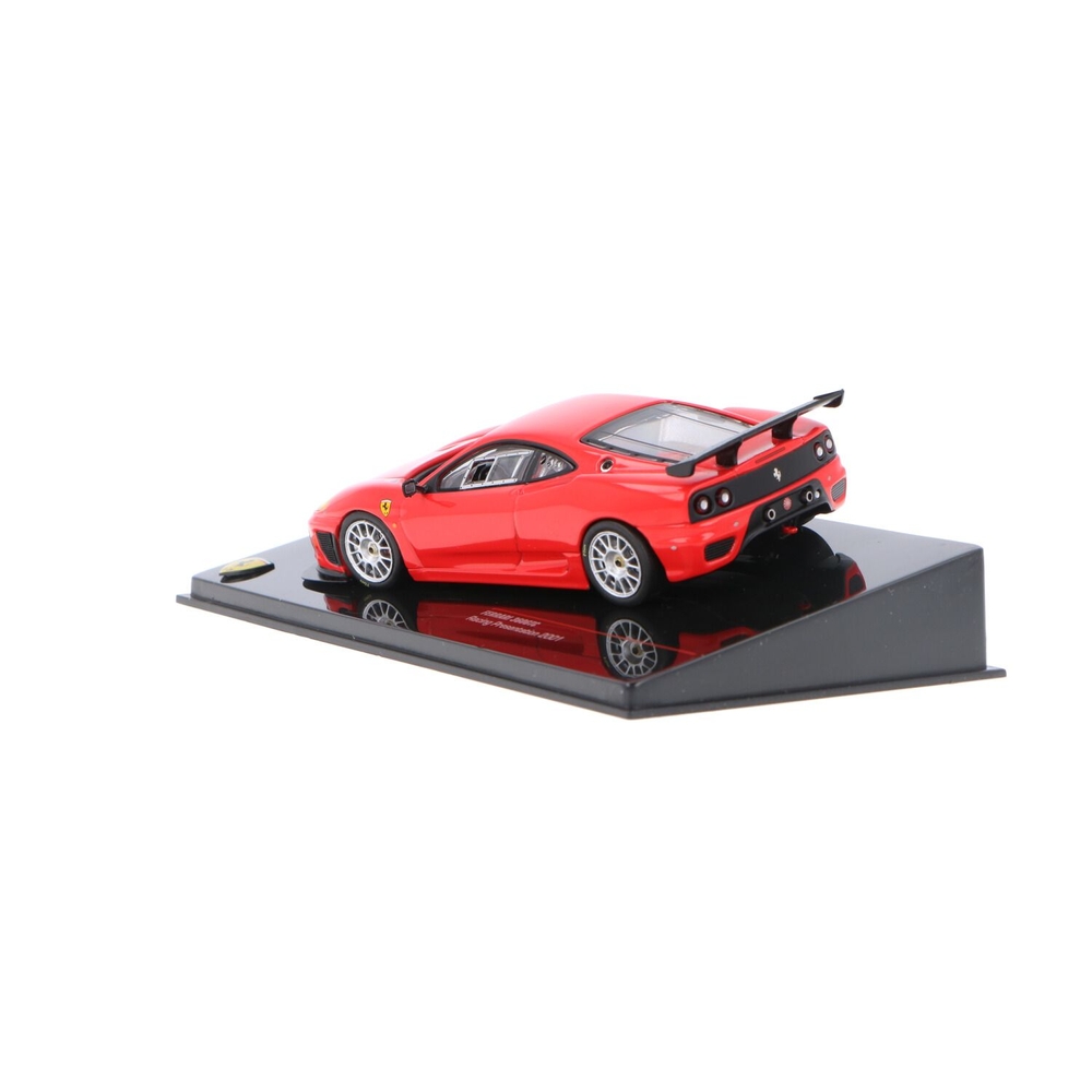 ferrari5661526.jpg