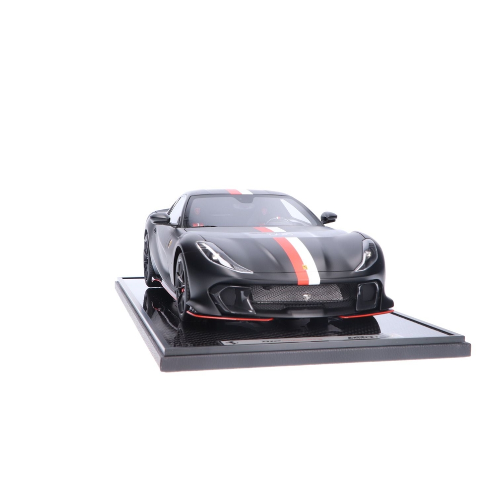 Ferrari 812 Competizione 
